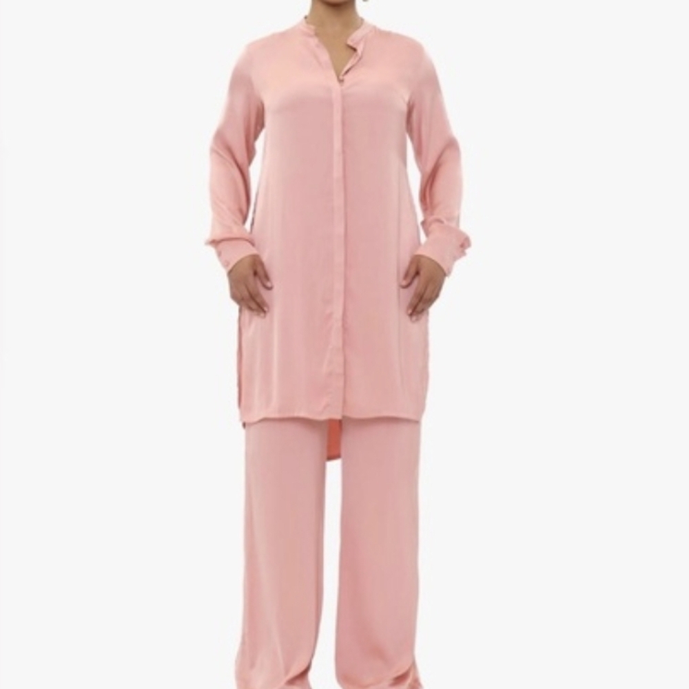 Andrea Iyamah Uchi Tunic Top Longline Button Down Silk Like Finish Blush M NWT